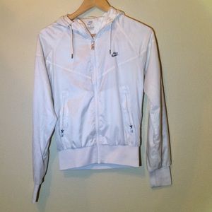 White Nike Windrunner
